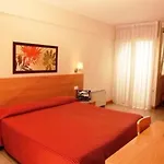 Majorca Sul Mare In Centro A Con Area Fitness 3* Риччоне