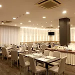 Majorca Sul Mare In Centro A Con Area Fitness Отель 3*