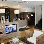Отель Majorca Sul Mare In Centro A Con Area Fitness Риччоне