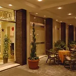 Majorca Sul Mare In Centro A Con Area Fitness 3* Риччоне