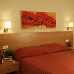 Majorca Sul Mare In Centro A Con Area Fitness Риччоне