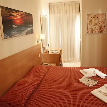 Hotel Majorca Sul Mare In Centro A Con Area Fitness 3*