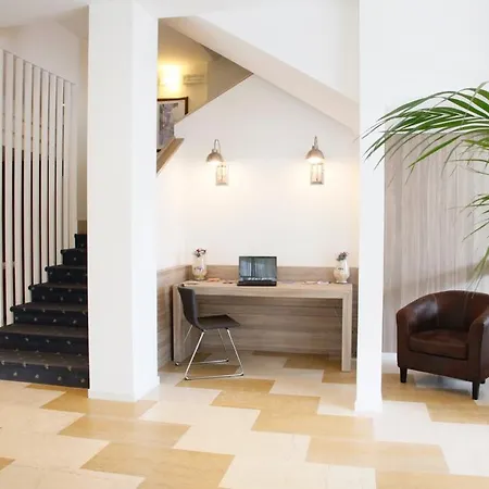 Hotel Majorca Sul Mare In Centro A Con Area Fitness 3*