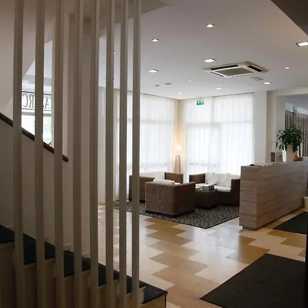 Hotel Majorca Sul Mare In Centro A Riccione
