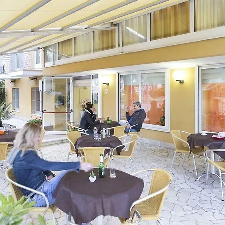 Majorca Sul Mare In Centro A Hotel Riccione