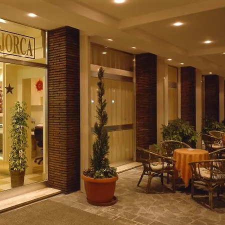 Majorca Sul Mare In Centro A Con Area Fitness 3* Riccione