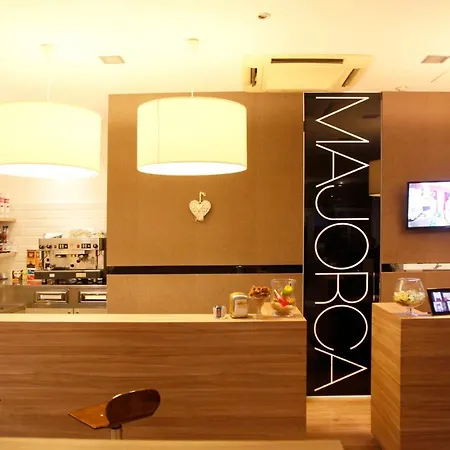 Majorca Sul Mare In Centro A Con Area Fitness Riccione