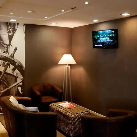 Otel Majorca Sul Mare In Centro A Con Area Fitness Riccione