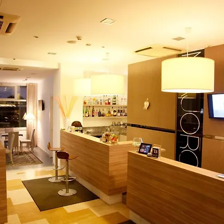 Majorca Sul Mare In Centro A Con Area Fitness Riccione