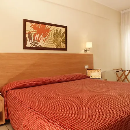 Majorca Sul Mare In Centro A Con Area Fitness 3*