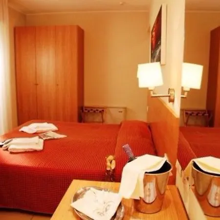 Hotel Majorca Sul Mare In Centro A Con Area Fitness Riccione