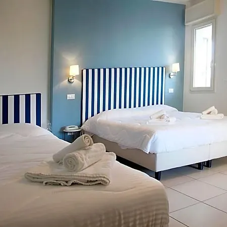ホテル Majorca Sul Mare In Centro A Con Area Fitness 3*